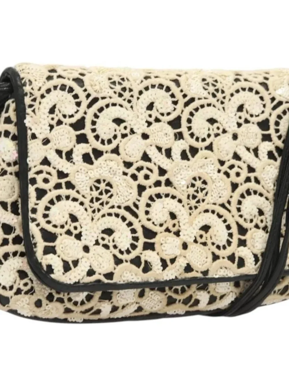 CHANEL Shoulder Bag Lamb Skin White CC Auth 125205